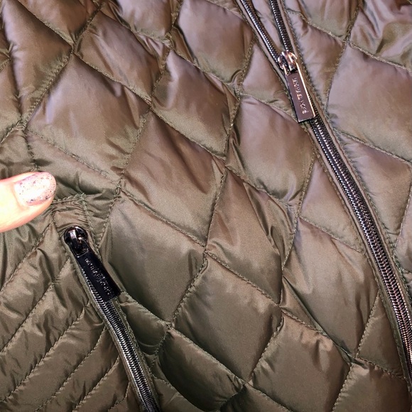 Michael Kors down filled coat - Picture 5 of 6